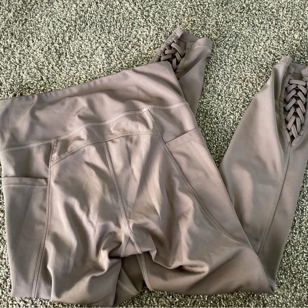 Mauve 3/4 length leggings - Picture 2 of 2
